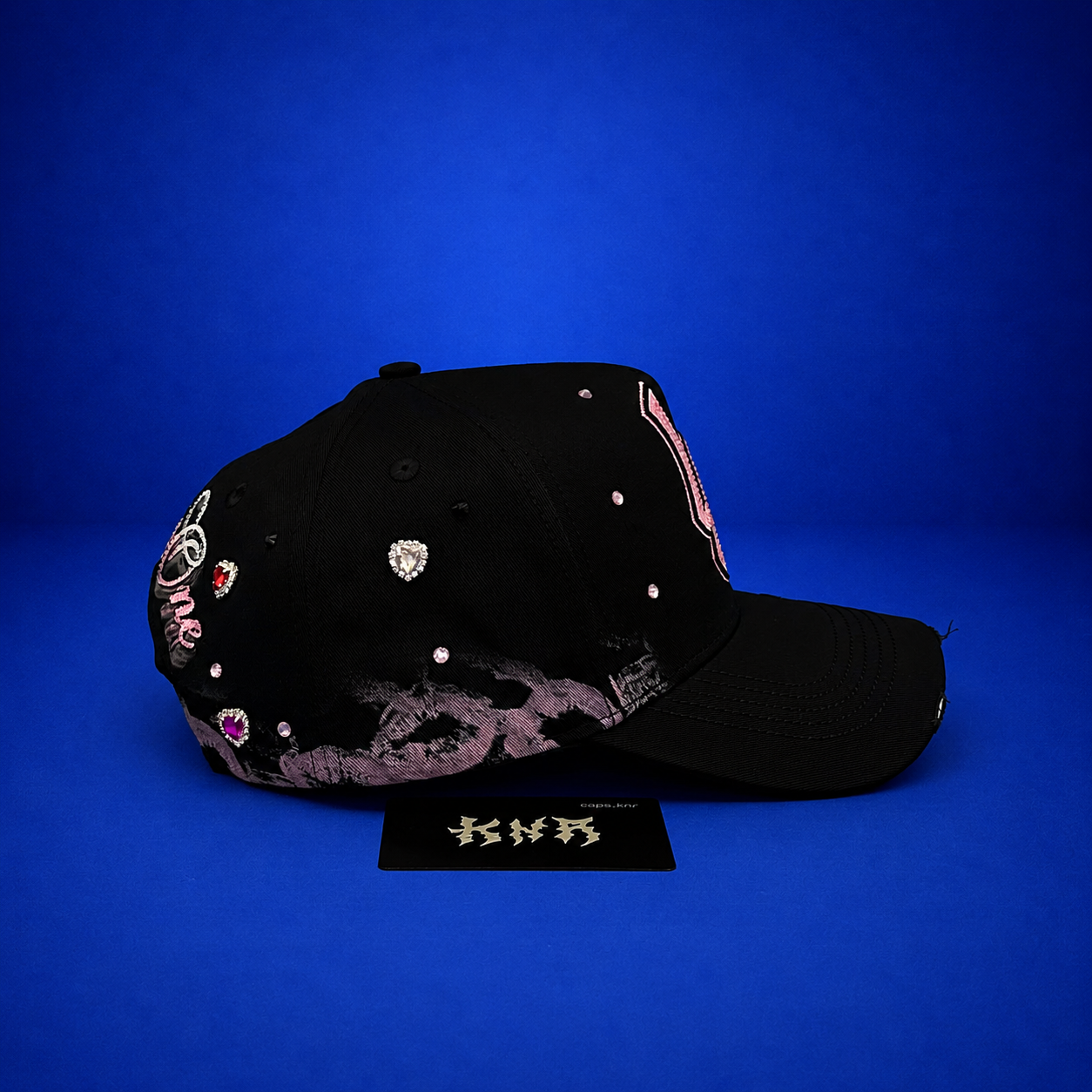BLACK XOXO