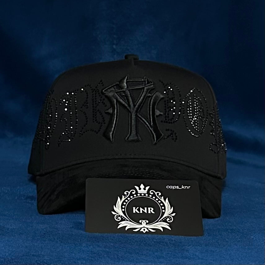 CRYSTAL BLACK 31 hats