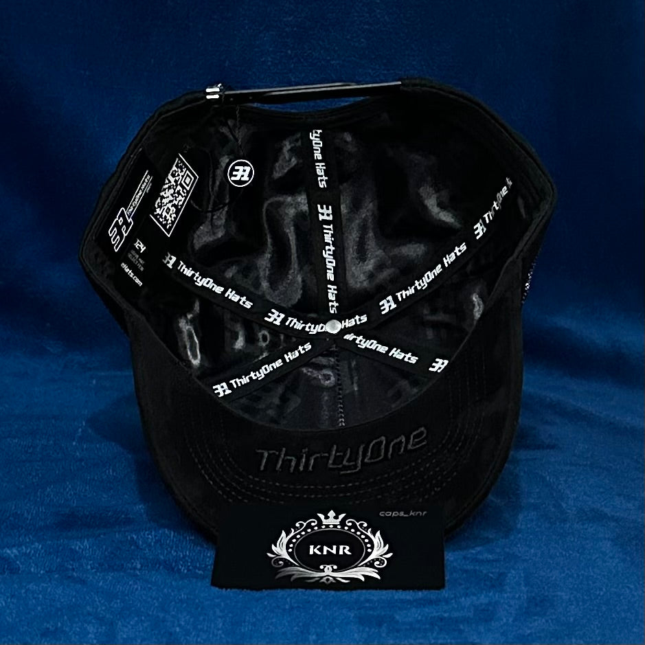 CRYSTAL BLACK 31 hats