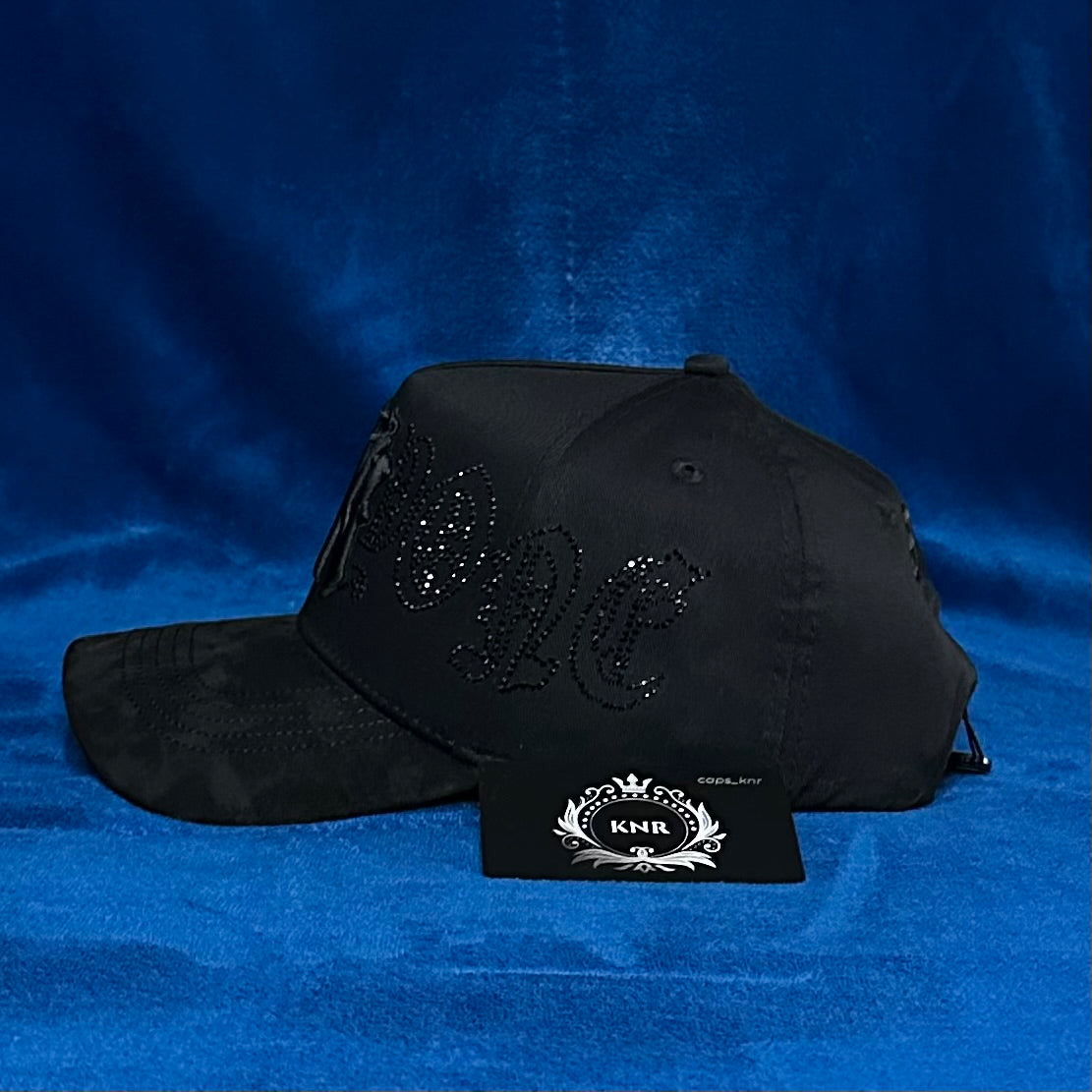 CRYSTAL BLACK 31 hats