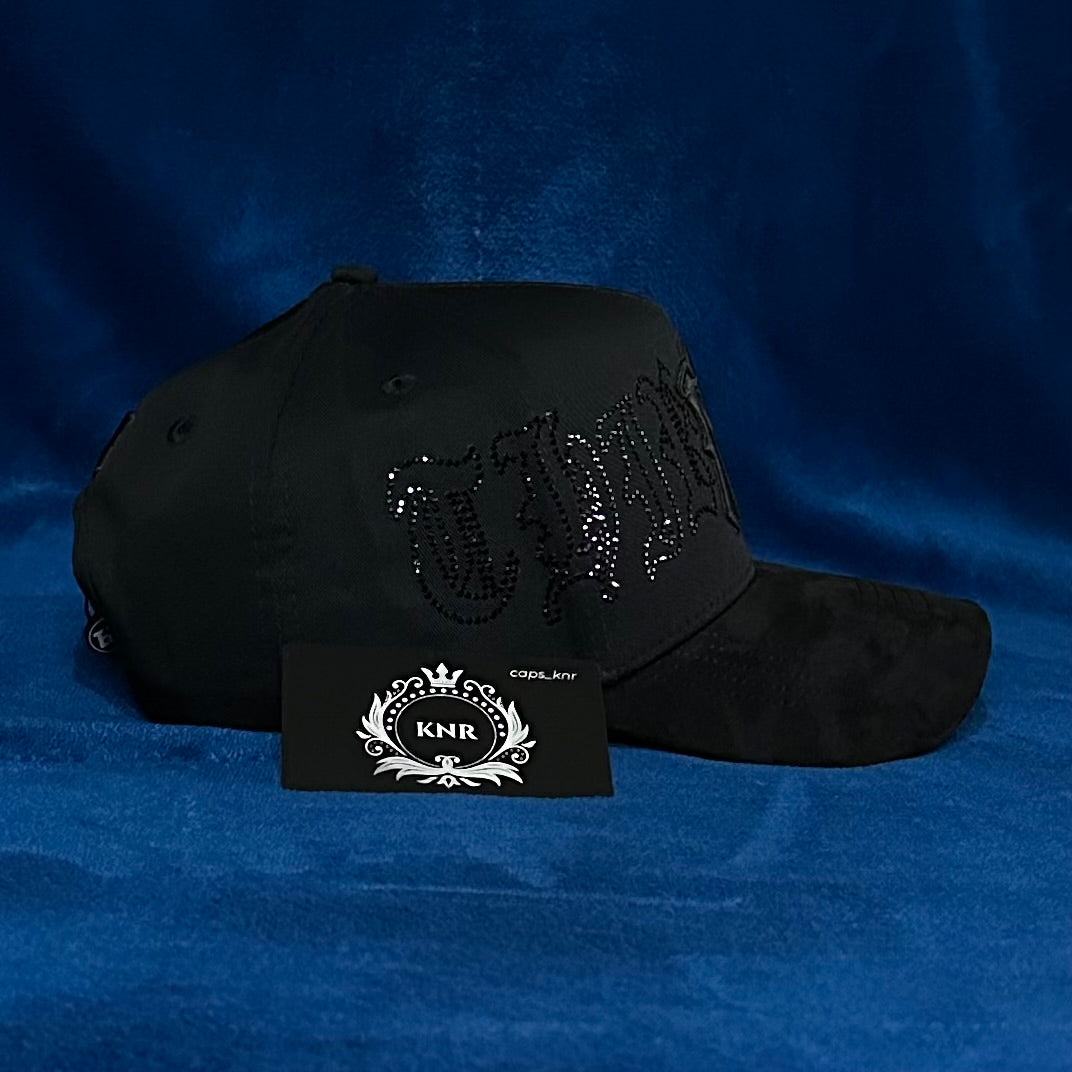 CRYSTAL BLACK 31 hats