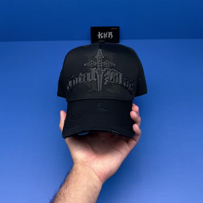 TOTAL BLACK